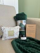 Coffret Cadeau "Maman" Vert - Plaid Tout Doux Bougie Carpe Diem Pochette Fleurie Carte Kraft