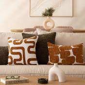 Housse de Coussin Rectangulaire Toute Douce aux Motifs Géométriques Marron & Blanc – 50 x 30 cm 