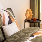 Parure de Lit Réversible 220x240 cm – Motifs Abstraits Vert Kaki, Blanc, Rose & Ocre