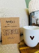 Coffret Cadeau "Amie" Plaid Tout Doux Mug Mon Cœur Crayon Doré Pompon Carte Kraft 